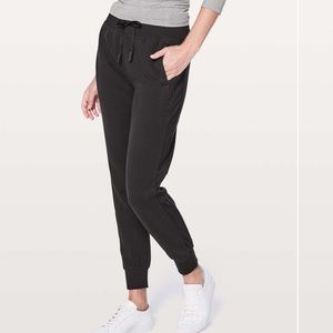 Lululemon Get Going Jogger in Black